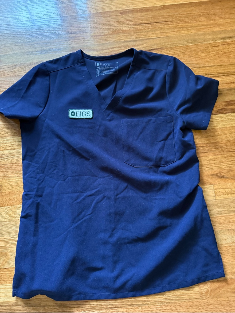 FIGS women’s limited edition British racing Navy V-Neck Scrub Top